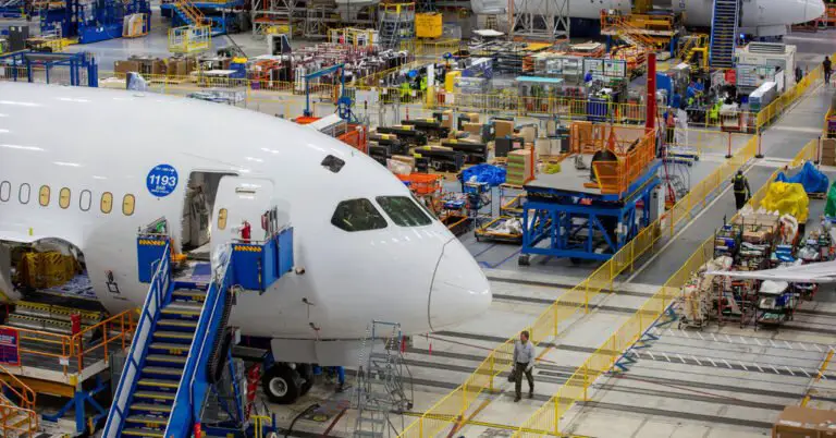 Boeing Safeguards Wellbeing of 787 Dreamliner After Informant’s Cases